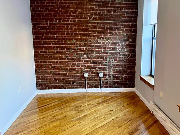 4th image of 248 14th St #2