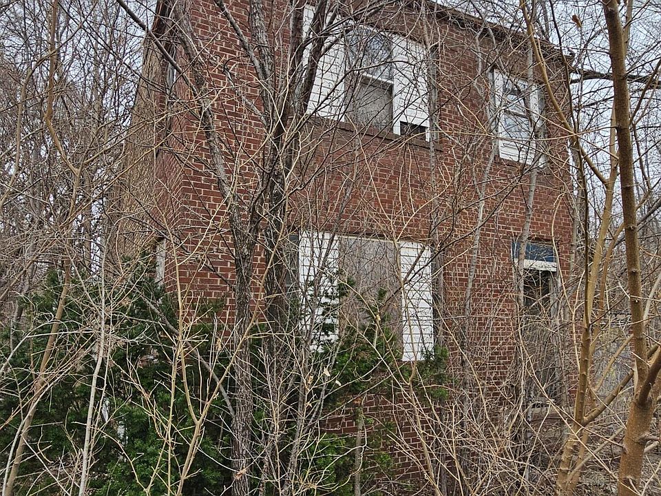 2nd image of 1474 W 18th Ave