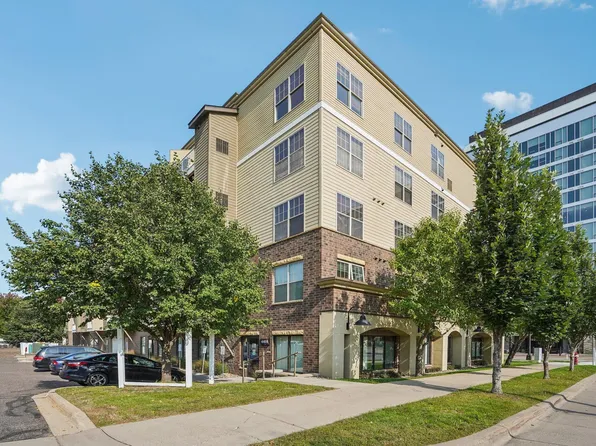 2900 University Ave SE APT 209, Minneapolis, MN 55414