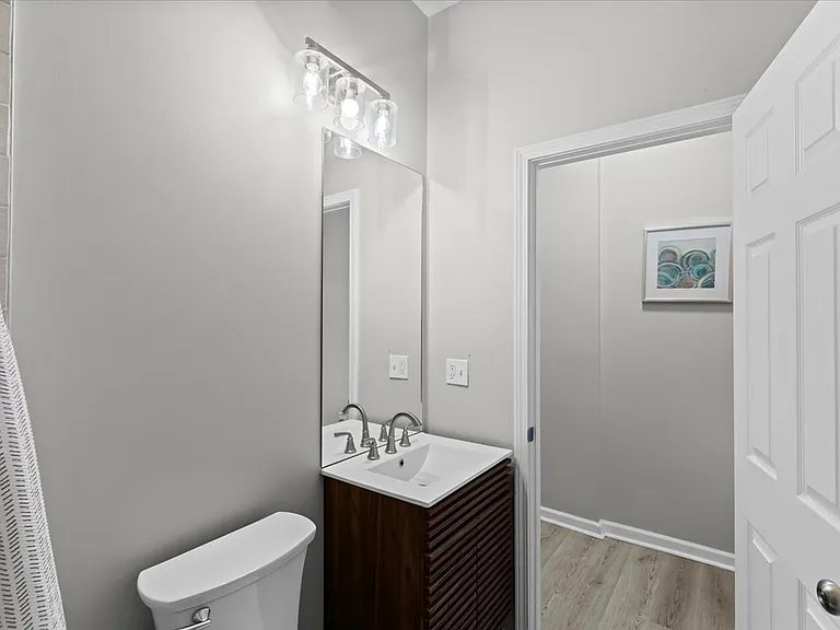 558 Marston St #1 — Photo 27