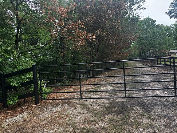 2nd image of 32501 S 571 Rd