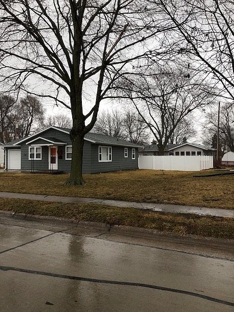 2nd image of 706 S 9th Ave