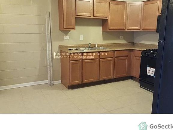 2nd image of 7840 S Yates Blvd #U