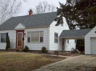 308 Elmwood Dr, Champaign, IL