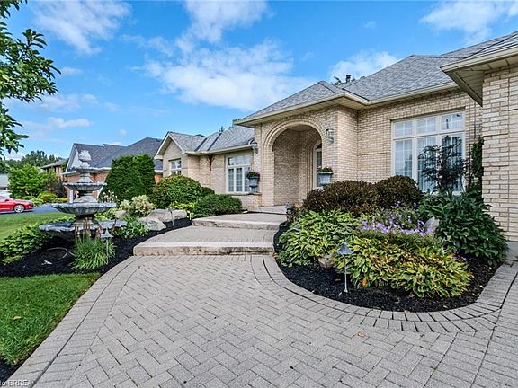 5th image of 56 Saint Andrews Dr
