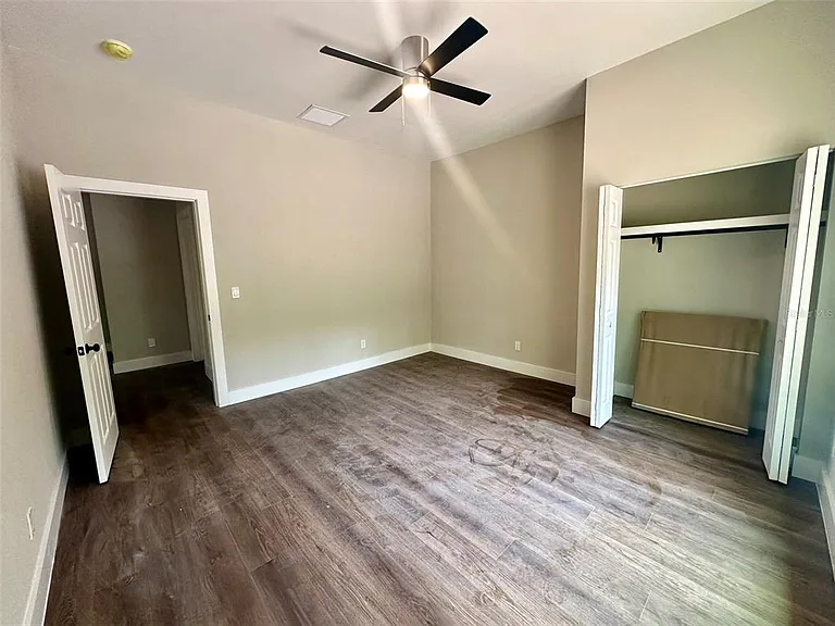 13647 NE 141st Dr — Photo 12