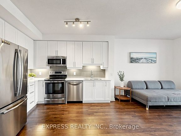 5th image of 33 Bay St #4207
