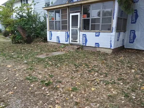 3213 S Vine St, Muncie, IN 47302