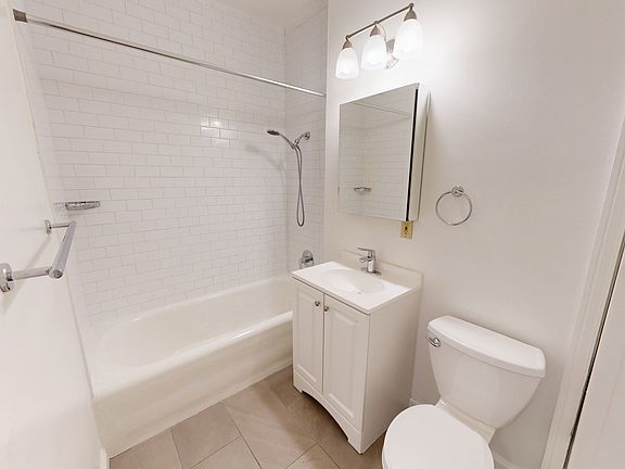 3rd image of 845 California St APT 101