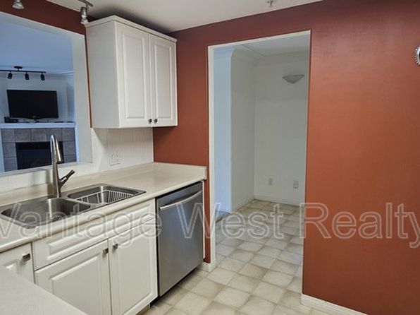 1964 Enterprise Way #304, Kelowna, BC V1Y 9S7