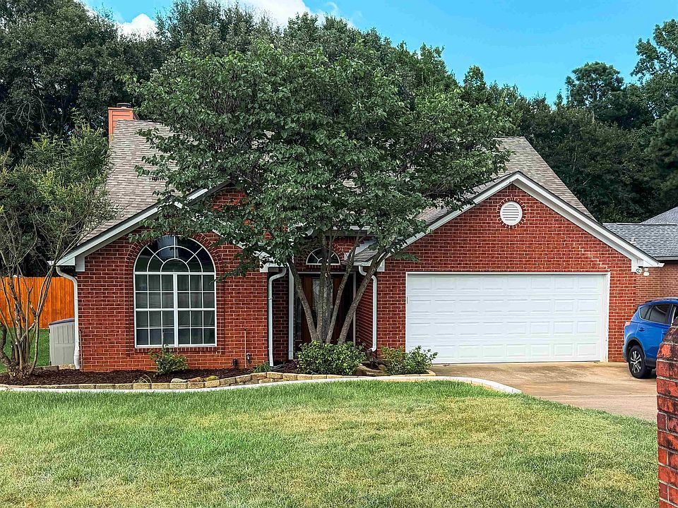 1st image of 1208 Hummingbird Cir