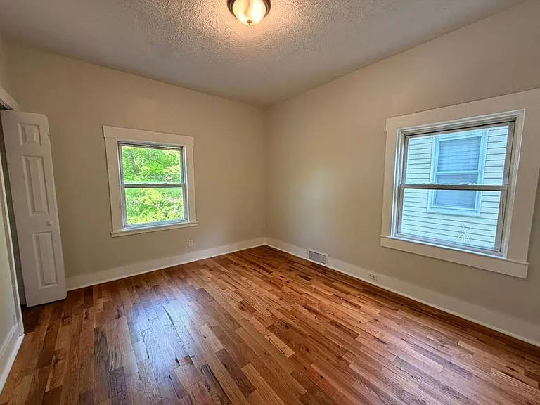 162 Sheffield Ave #2A — Photo 6