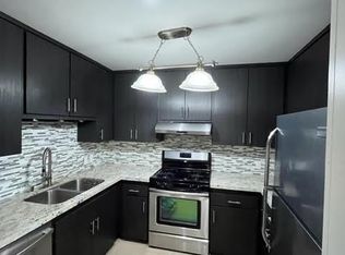 12157 Moorpark St APT 204, Studio City, CA 91604