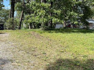 2616 Riverside Dr, Lake Station, IN 46405