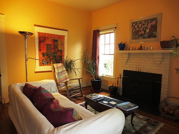 Living Room with fire place 