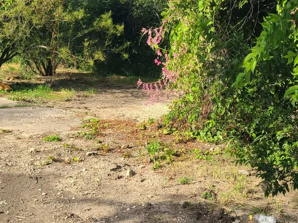 2219 W MARTIN ST LOT S, San Antonio, TX 78207