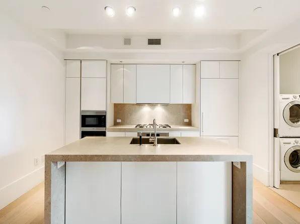 404 Park Avenue South image 1 of 8