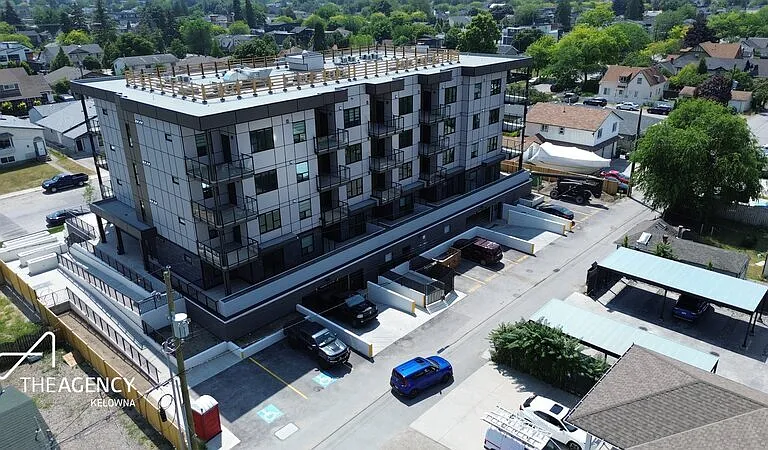 1036 Coronation Ave #408 — Photo 25