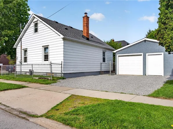 78 Facer St, Saint Catharines, ON L2M 5J5