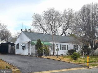 16 Lea Rd, New Castle, DE 19720