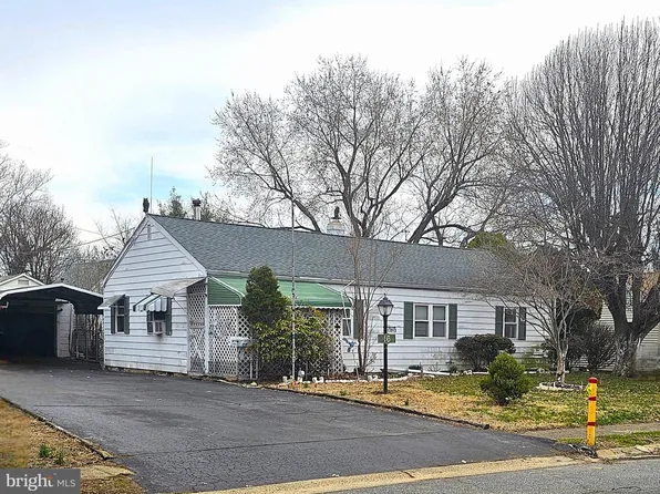 16 Lea Rd, New Castle, DE 19720