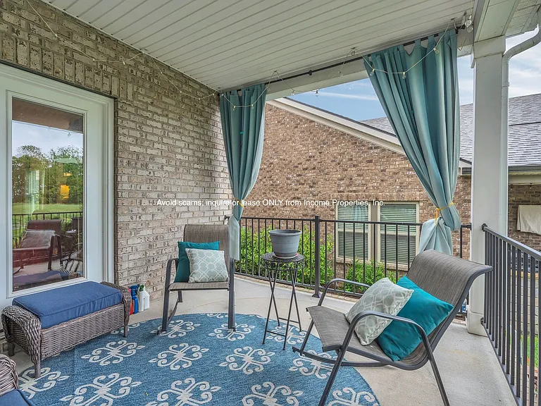 4937 Riverbank Dr — Photo 31