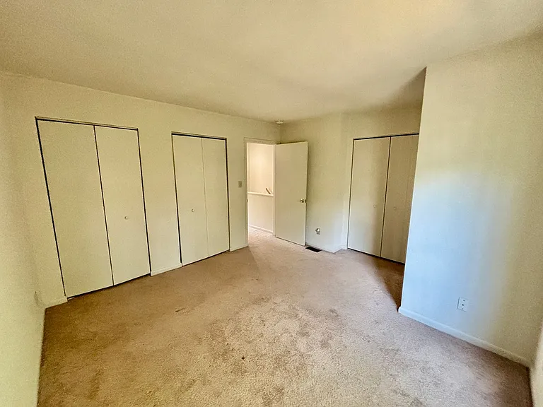 3837 Staffordshire Ln — Photo 13