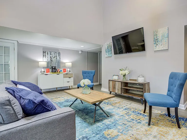 Westchase Apartments — Photo 23