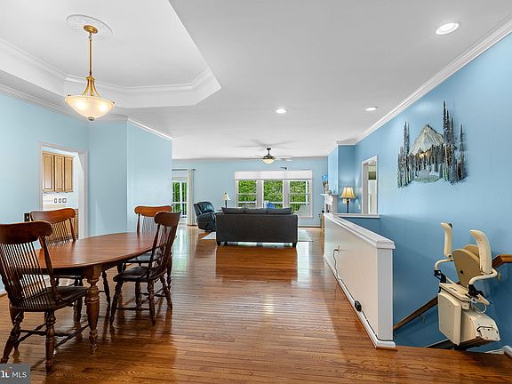 5th image of 24 Dayton Cir