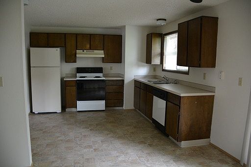 1st image of 2021 NE Thomas St