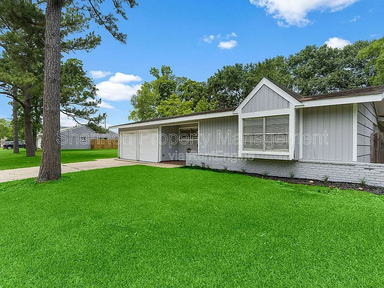5522 Ariel St — Photo 2