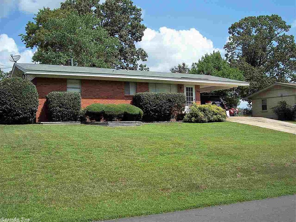 1st image of 106 Gwendolyn Way