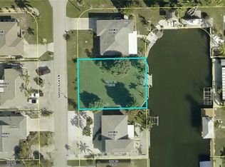 2484 Sapodilla Ln, Saint James City, FL 33956