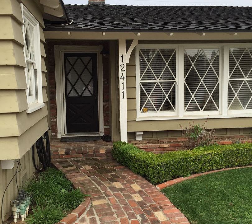 1st image of 12411 Country Ln