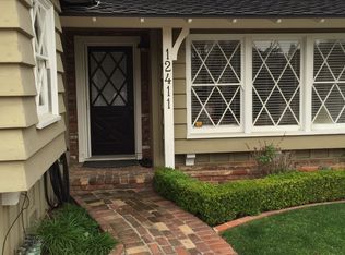 12411 Country Ln, Santa Ana, CA 92705