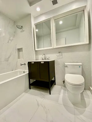 Rented by Zjama Realty Corp | media 32