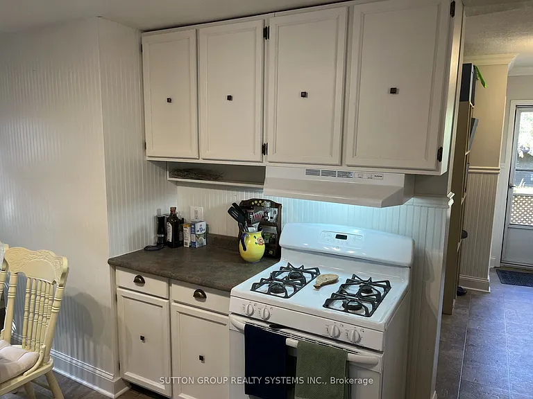 58 Bruce St S #1 — Photo 8