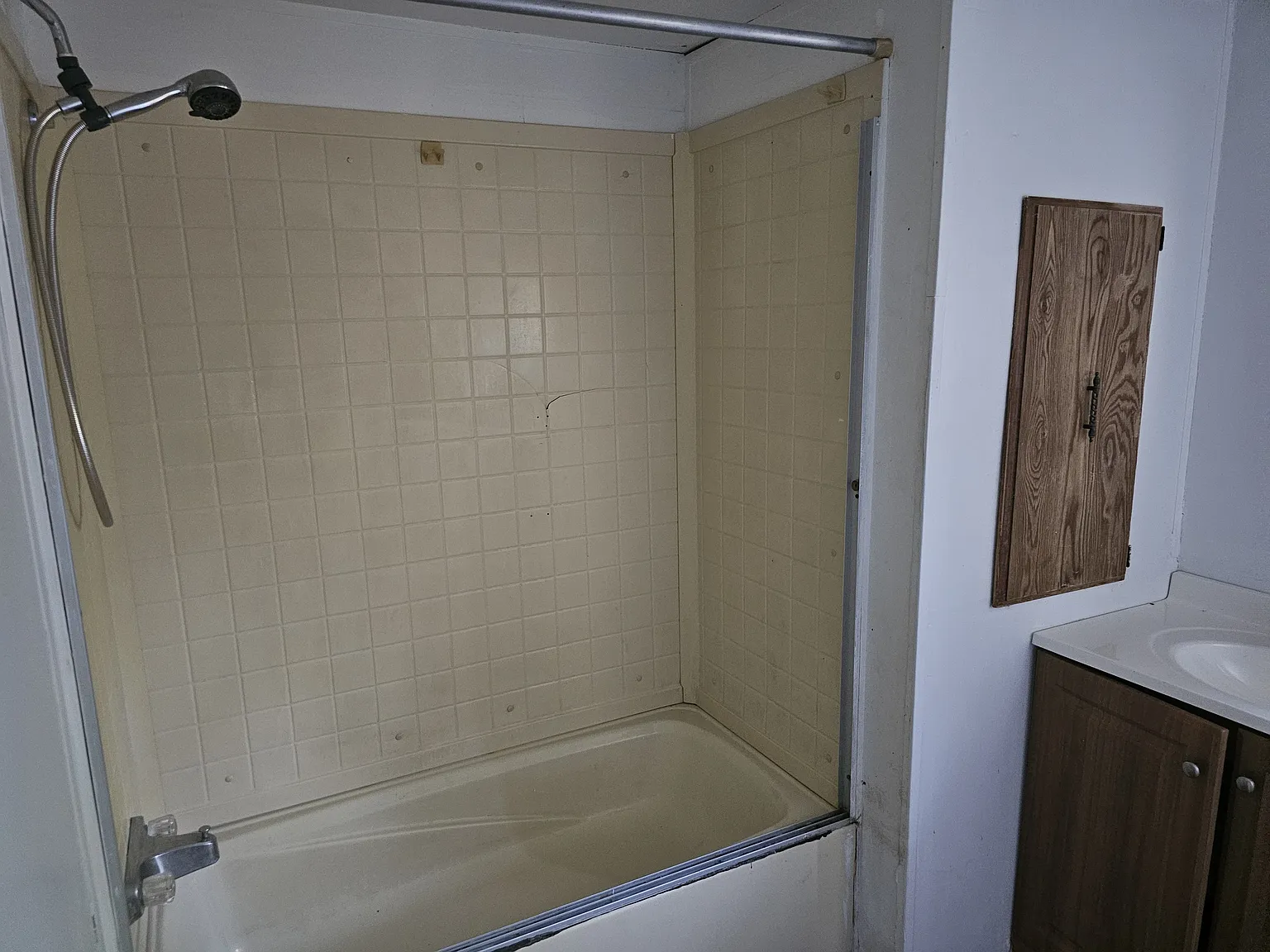 2 bed, $800 — Photo 3