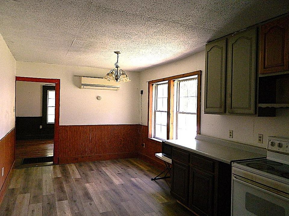 22nd image of 263 Currin Valley Rd