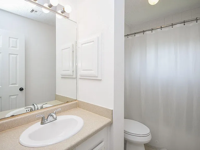 2303 Old Dixie Dr — Photo 25