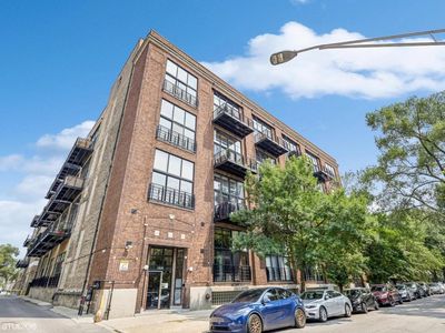 1935 N Fairfield Ave APT 203, Chicago, IL, 60647