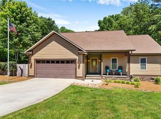 595 Hopewell Church Rd, Catawba, NC 28609