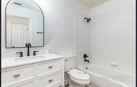 5330 Keely Ct — Photo 16