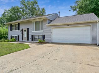 3201 W Daniel St, Champaign, IL 61821