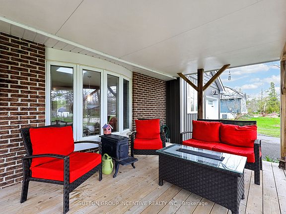 5th image of 10 Springhome Rd