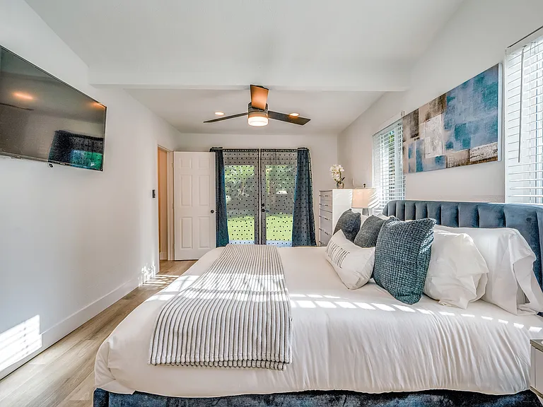 834 SW 14th Ct — Photo 8