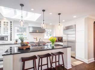 2820 Tanagers Ln, Excelsior, MN 55331