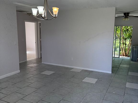 3rd image of 2143 Laura Ln #47A