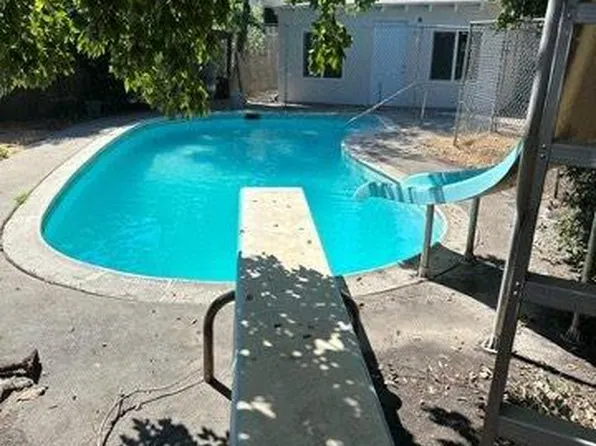 2875 W Rose St, Stockton, CA 95203