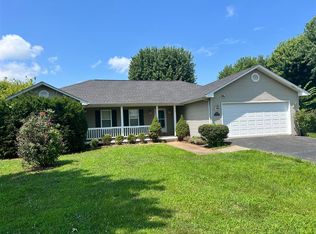 308 Whispering Hills Blvd, Bowling Green, KY 42101